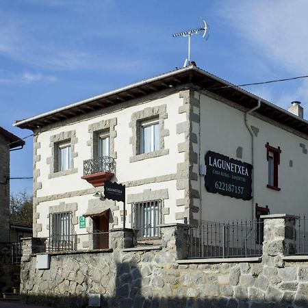 Casa Rural Lagun Etxea Pobes Bagian luar foto