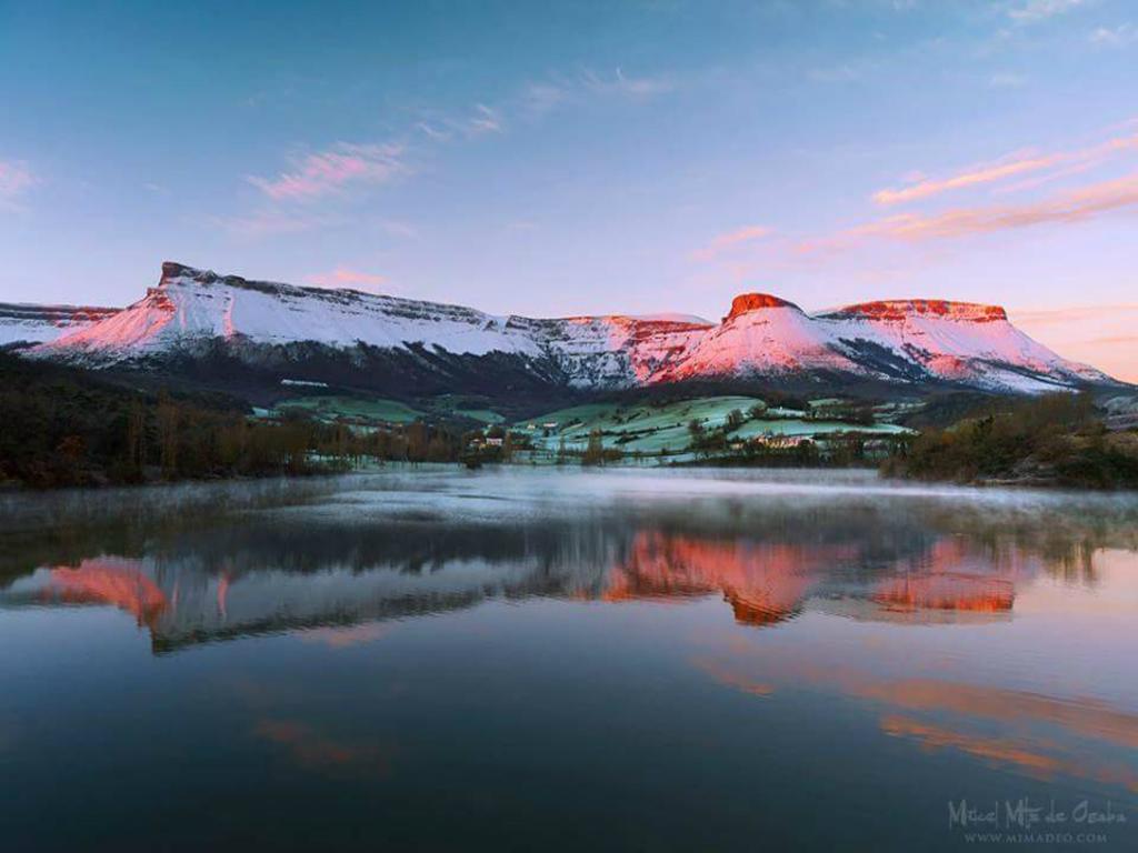 Casa Rural Lagun Etxea Pobes Bagian luar foto