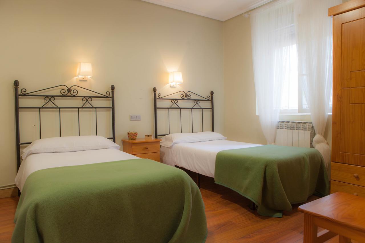 Casa Rural Lagun Etxea Pobes Bagian luar foto