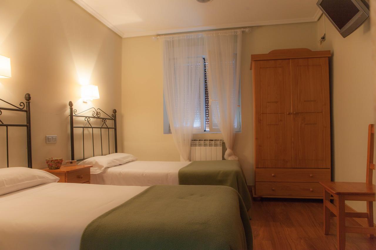 Casa Rural Lagun Etxea Pobes Bagian luar foto
