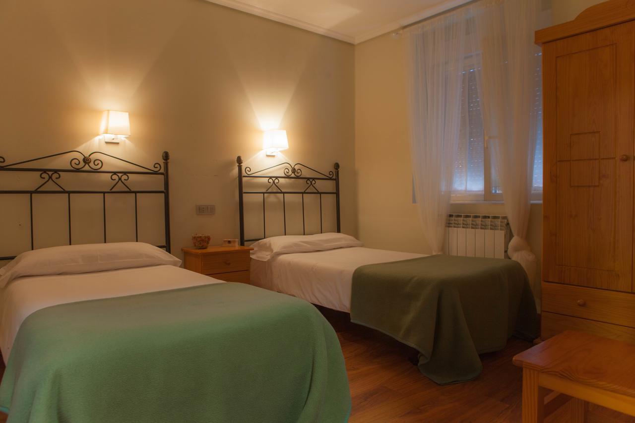 Casa Rural Lagun Etxea Pobes Bagian luar foto