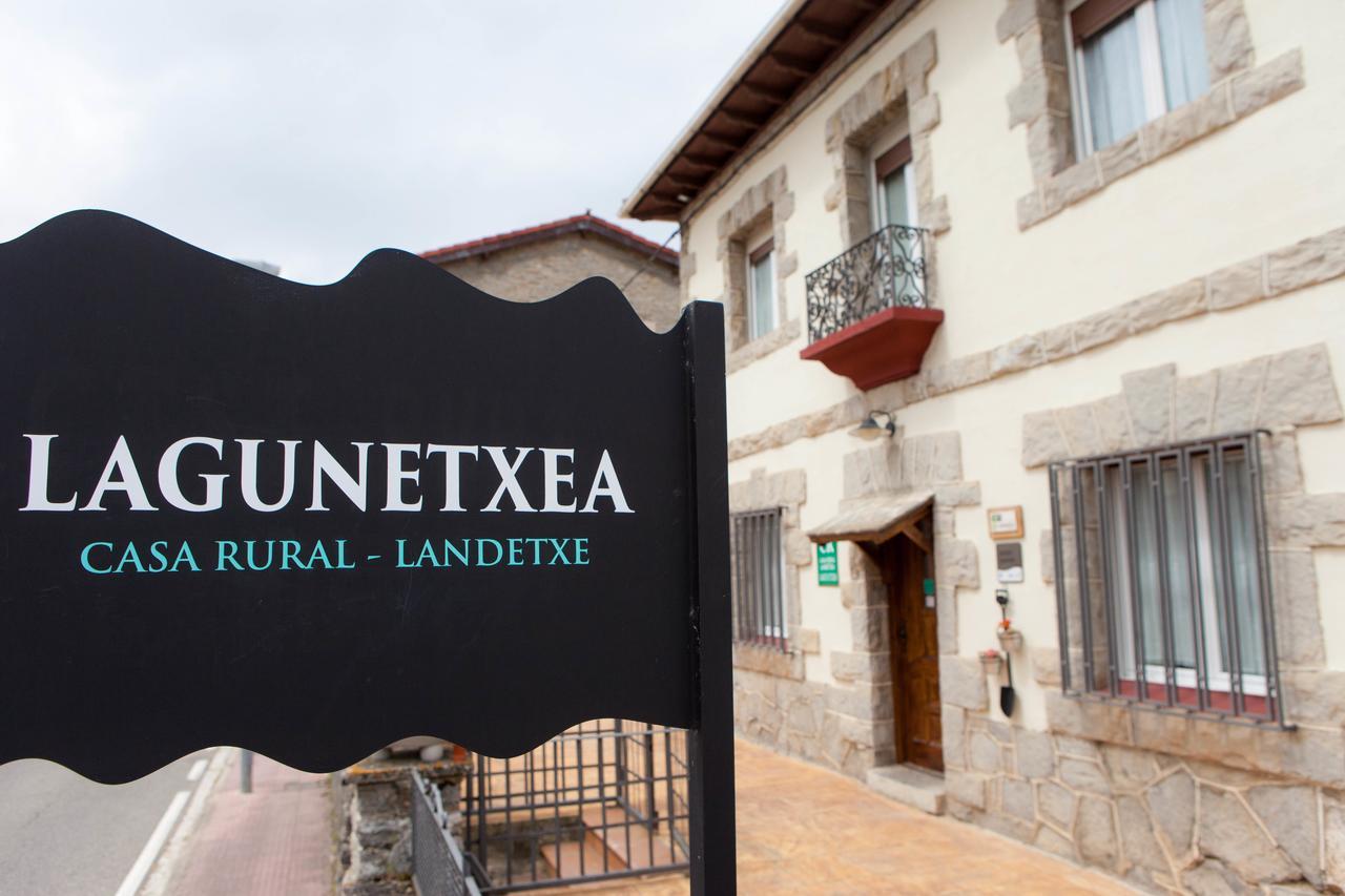 Casa Rural Lagun Etxea Pobes Bagian luar foto