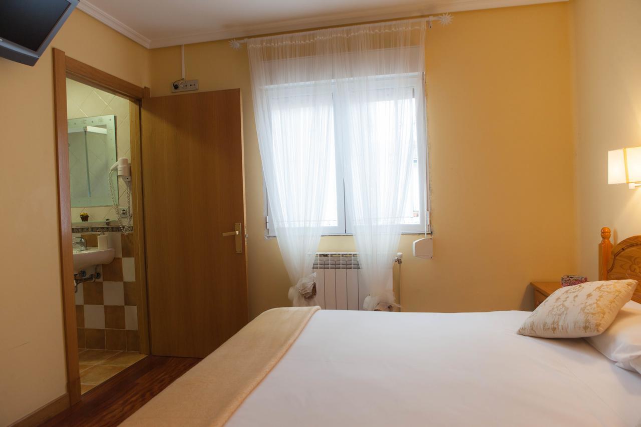 Casa Rural Lagun Etxea Pobes Bagian luar foto
