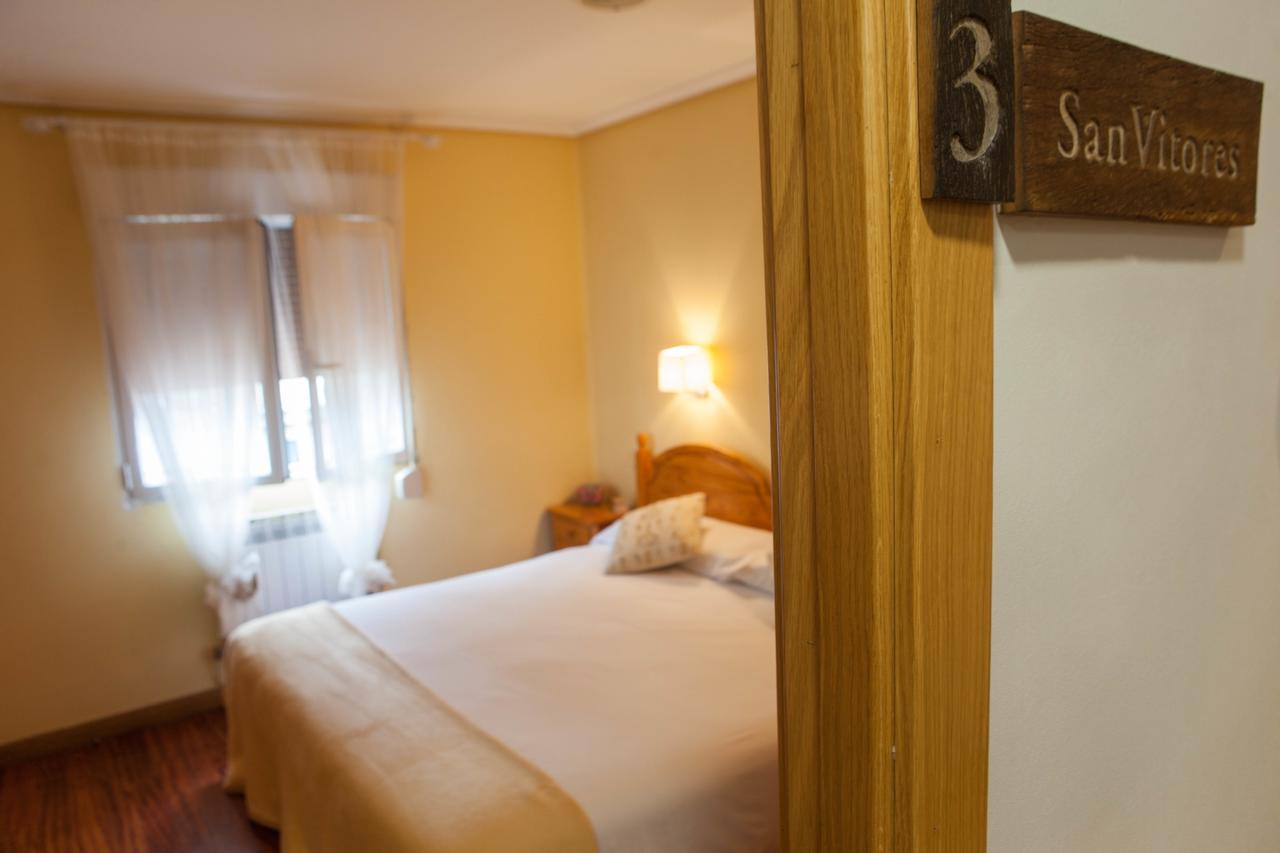 Casa Rural Lagun Etxea Pobes Bagian luar foto