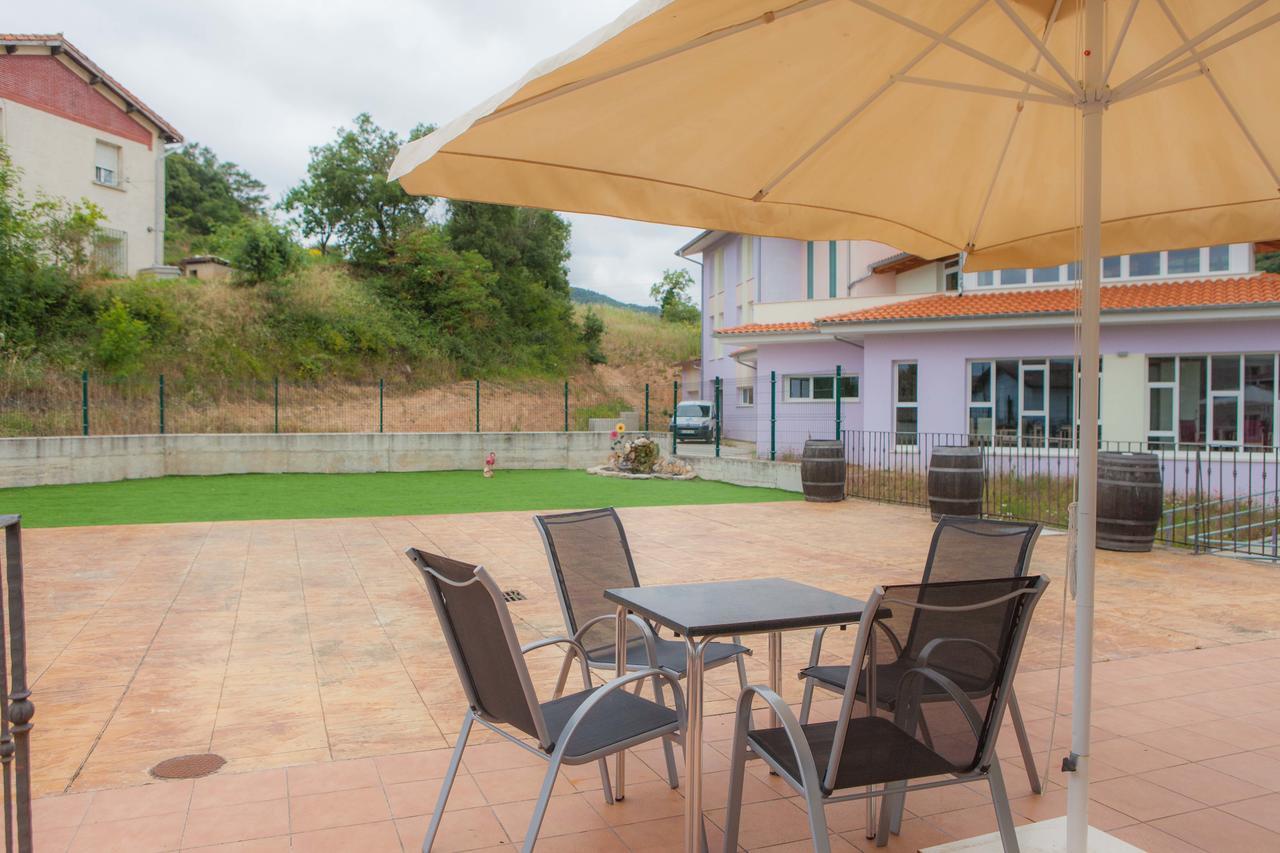 Casa Rural Lagun Etxea Pobes Bagian luar foto