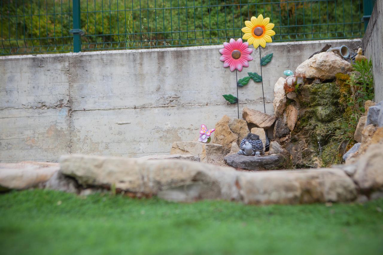 Casa Rural Lagun Etxea Pobes Bagian luar foto