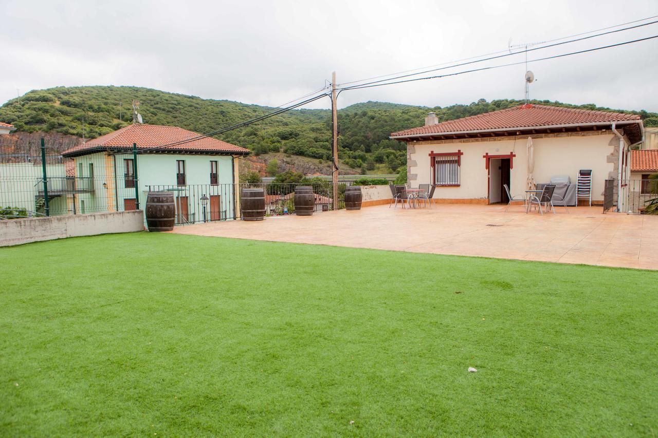 Casa Rural Lagun Etxea Pobes Bagian luar foto